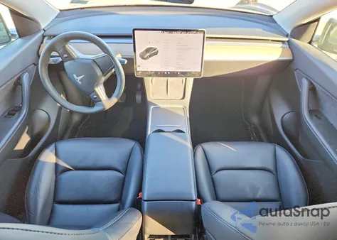 2021 Tesla Model Y z USA, uszkodzony, nr VIN 5YJYGDEE1MF139040